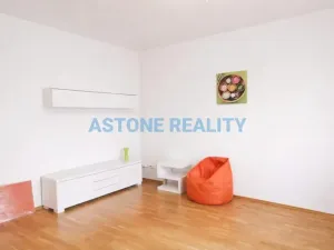 Pronájem bytu 1+kk, Praha - Břevnov, Brunclíkova, 30 m2