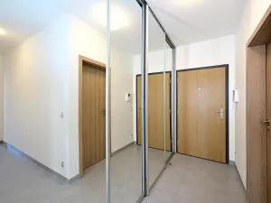 Pronájem bytu 2+kk, Praha - Liboc, Evropská, 54 m2