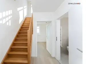 Prodej bytu 2+kk, Praha - Libeň, Zenklova, 48 m2