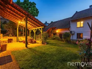 Prodej vícegeneračního domu, Lobeč, 340 m2