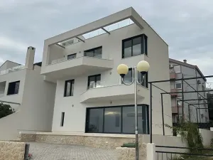 Prodej vily, Zadar, Chorvatsko, Krešimirova obala, 242 m2
