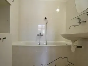 Prodej bytu 2+1, Hranice, Obránců míru, 60 m2