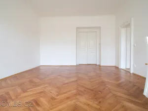 Pronájem bytu 3+1, Praha - Nové Město, Na hrádku, 105 m2