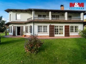 Prodej rodinného domu, Frýdštejn - Sestroňovice, 387 m2