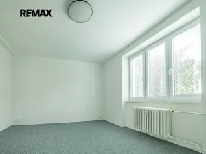 Pronájem bytu 2+kk, Jindřichův Hradec, Tovární, 61 m2