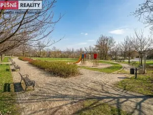 Prodej bytu 3+1, Praha - Dejvice, Na Hanspaulce, 93 m2