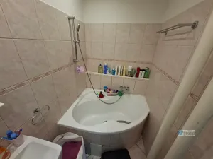 Prodej bytu 3+1, Praha - Letňany, Vítkovická, 65 m2