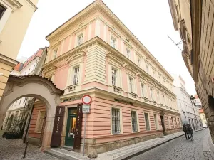 Prodej bytu 2+1, Praha - Staré Město, Liliová, 64 m2