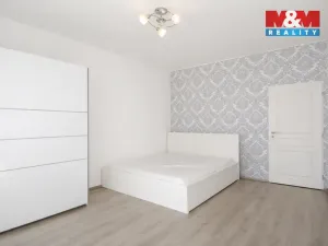 Pronájem bytu 3+kk, Praha - Vysočany, Podnádražní, 72 m2