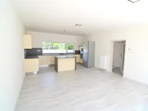 Pronájem rodinného domu, Vestec, Erbenova, 140 m2