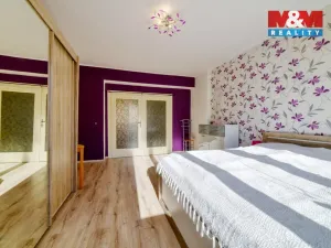 Prodej bytu 3+1, Cheb, Valdštejnova, 86 m2