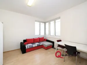 Pronájem bytu 1+kk, Praha - Košíře, Plzeňská, 35 m2
