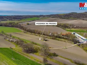 Prodej pole, Třebenice, 3309 m2