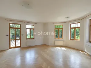 Pronájem vily, Praha - Nebušice, 250 m2