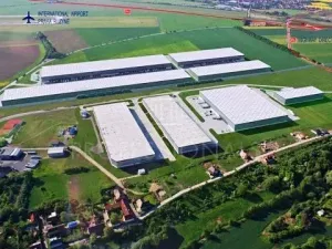 Pronájem skladu, Dobrovíz, U Trati, 6000 m2