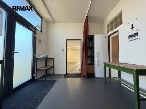 Pronájem skladu, Horní Bříza, Sídlištní, 145 m2