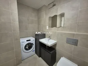 Pronájem bytu 1+kk, Praha - Vysočany, Kabešova, 32 m2