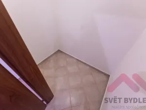 Pronájem bytu 3+kk, Praha - Záběhlice, Mattioliho, 83 m2