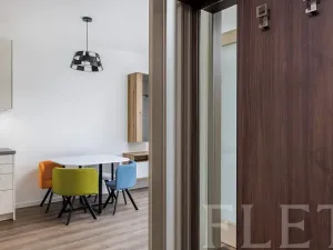 Pronájem bytu 2+kk, Praha - Žižkov, V domově, 48 m2