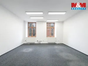 Prodej činžovního domu, Vítkov, náměstí Jana Zajíce, 580 m2