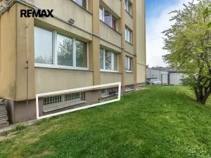 Prodej kanceláře, Praha - Střížkov, Děčínská, 45 m2