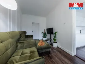 Prodej bytu 3+1, Karlovy Vary - Stará Role, Závodu míru, 73 m2