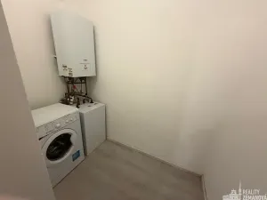 Pronájem bytu 1+1, Praha - Smíchov, Vltavská, 40 m2