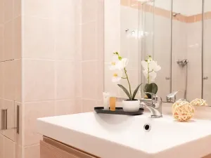 Prodej bytu 1+kk, Úholičky, Roztocká, 37 m2