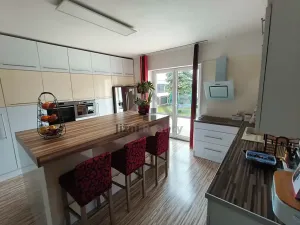 Prodej činžovního domu, České Velenice, Komenského, 450 m2