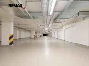 Pronájem bytu 1+kk, Praha - Hloubětín, Poděbradská, 33 m2