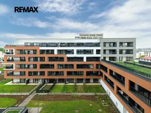 Pronájem bytu 1+kk, Praha - Hloubětín, Poděbradská, 33 m2