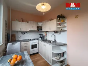 Prodej bytu 3+1, Orlová - Lutyně, Karla Dvořáčka, 71 m2