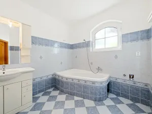 Prodej rodinného domu, Malá Hraštice, 317 m2