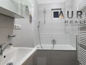 Pronájem bytu 3+kk, Praha - Nusle, Mojmírova, 74 m2