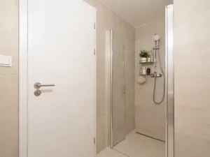 Pronájem bytu 1+kk, Praha - Hloubětín, Poděbradská, 32 m2