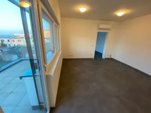 Pronájem bytu 2+kk, Znojmo, Třešňová, 66 m2