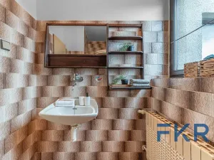 Prodej rodinného domu, Mlečice, 234 m2