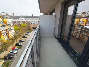Pronájem bytu 1+kk, Praha - Vysočany, Kabešova, 44 m2