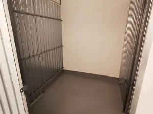 Pronájem bytu 1+kk, Praha - Vysočany, Kabešova, 44 m2