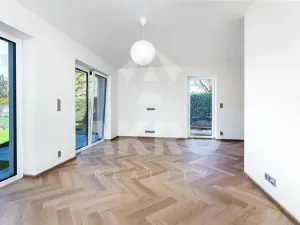 Prodej bytu 4+kk, Praha - Klánovice, Holekova, 158 m2