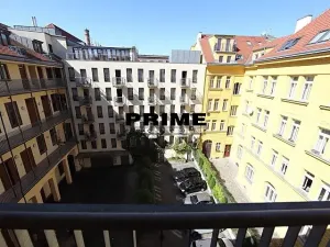 Pronájem kanceláře, Praha - Smíchov, Štefánikova, 147 m2