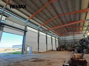 Prodej výrobních prostor, Dolní Chvatliny, 3690 m2