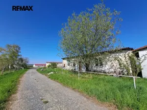Prodej skladu, Dolní Chvatliny, 3690 m2