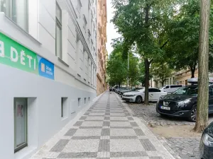 Prodej obchodního prostoru, Praha - Žižkov, Žižkovo náměstí, 113 m2