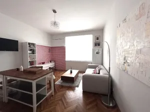 Prodej bytu 2+kk, Praha - Holešovice, Pplk. Sochora, 59 m2