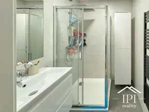 Pronájem bytu 2+kk, Praha - Bohnice, Gdaňská, 67 m2