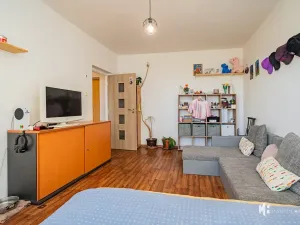 Prodej bytu 1+1, Odolena Voda, Komenského, 35 m2