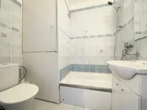 Pronájem bytu 2+kk, Liberec, Sněhurčina, 42 m2