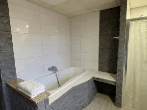 Prodej bytu 4+1, Březová, Odborářů, 122 m2