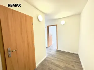 Pronájem bytu 2+kk, Kladno, Švédská, 40 m2